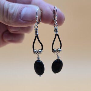 Sterling Silver And Leather Black Stone Dangle Earrings A5486